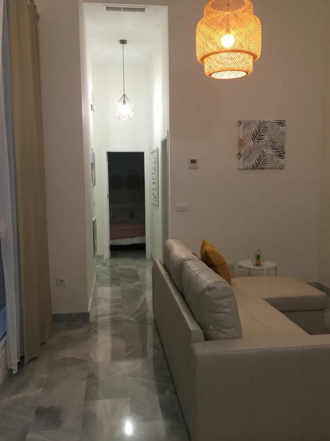 Apartamento Nuevo En Casa Tipo Palacio Cadiz Exterior photo